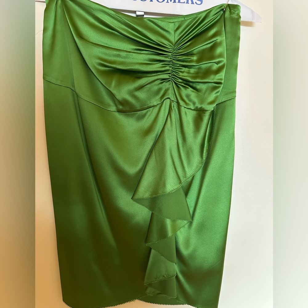 Marciano Green Satin Silky Mini Skirt Size 6 Vibrant Great Condition